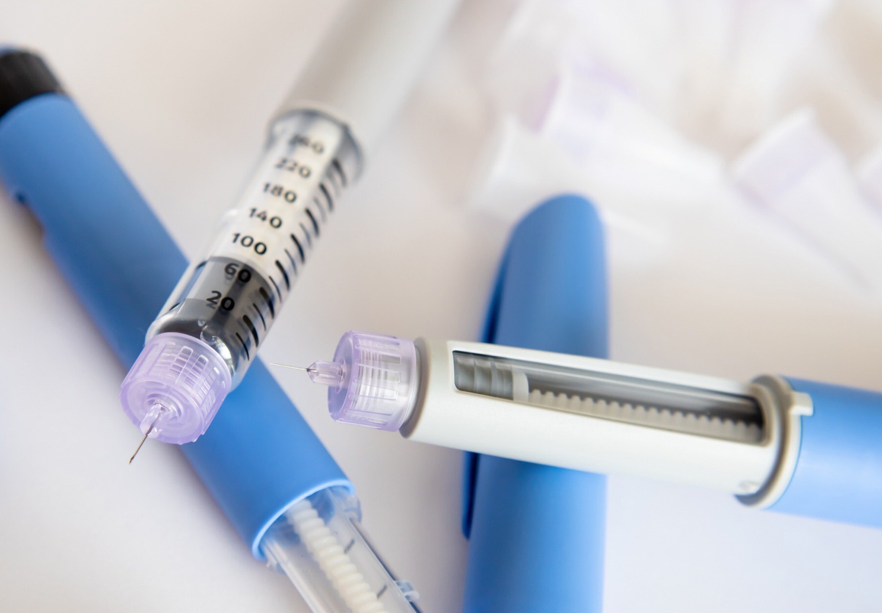 syringe-injection pen or insulin cartridge pen